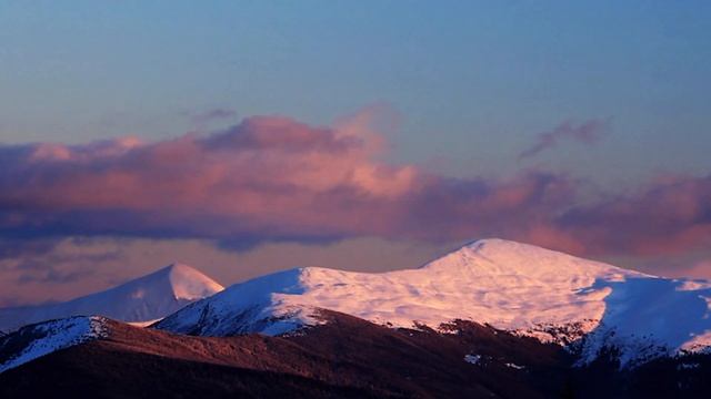 Потрясающая музыка, Очень Красивая и Проникновенная мелодия до глубины души, до мурашек... смотреть онлайн
