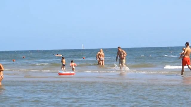Rimini beach Italy Римини пляж Июль 2013 смотреть онлайн