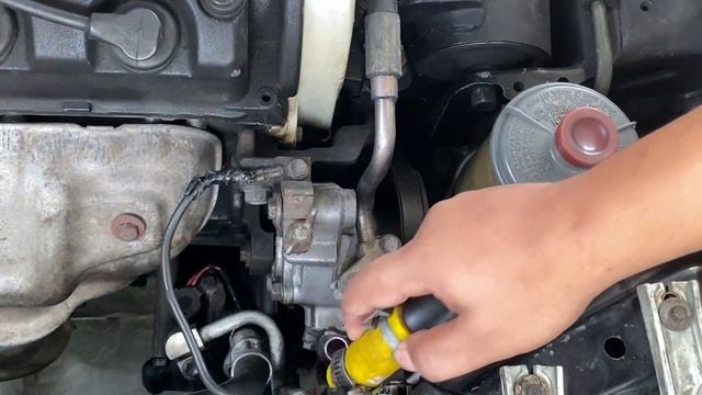 Installing Power Steering Reservoir and Coolant Tank | Civic Vlog 24 | смотреть онлайн