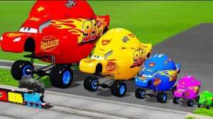 ТОЛСТЫЕ МАШИНЫ против ДЛИННЫХ МАШИН. Толстый Маккуин с цветным слайдом против поезда