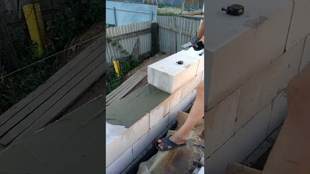 КЛАДКА СТЕНЫ ИЗ ГАЗОБЕТОНА КРАНОМ смотреть онлайн