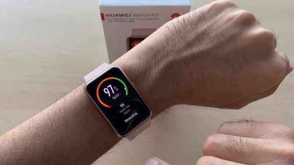 Apple Watch vs Huawei watch fit review full comparison with workouts