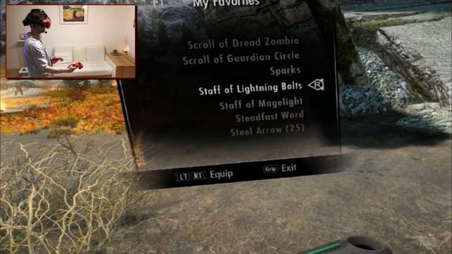 KILLING A DRAGON! 1 OF THE BEST VR GAMES | SKYRIM VR (VIVE+TPCAST) смотреть онлайн