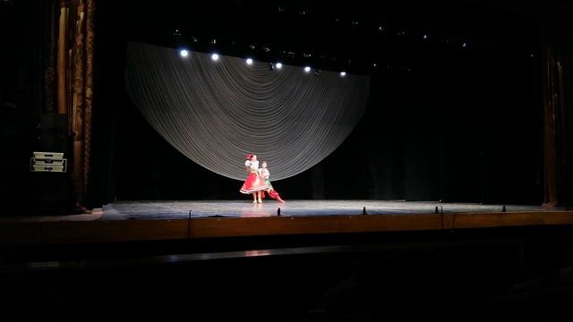 13.10.2019 Іскри Шоу. Слобожанське коло. Запальна гра з бубном смотреть онлайн