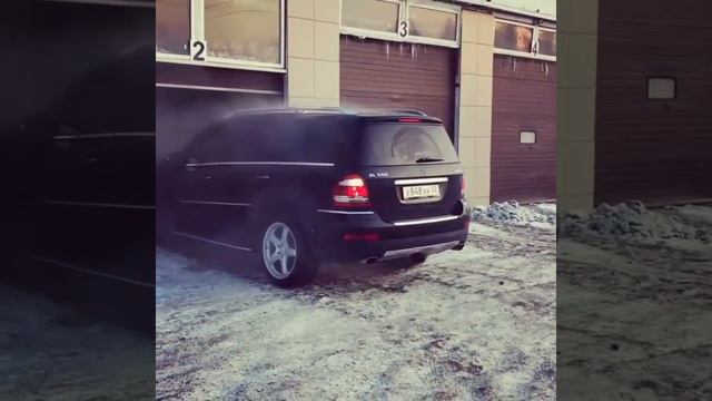 Mercedes Benz GL 550- Как он есть,без фальши! смотреть онлайн