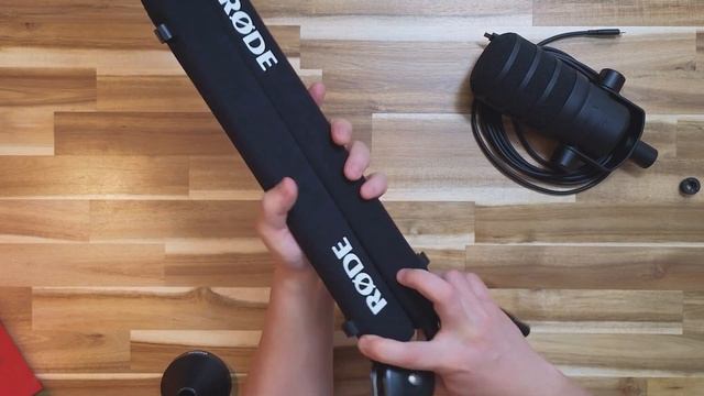 Unboxing, Installing, and Reviewing RODE PodMic USB (& Comparing to VideoMic GO II) смотреть онлайн