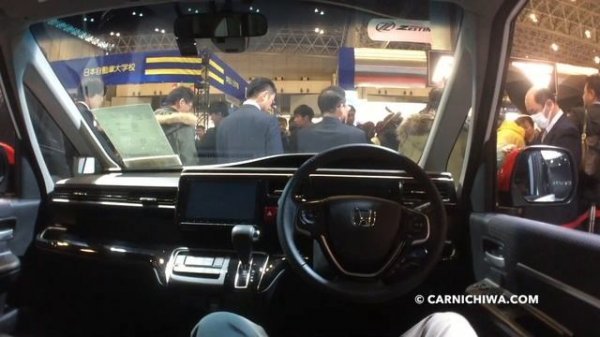 Honda STEP WGN Modulo X | Tokyo Auto Salon 2017 | CarNichiWa.com