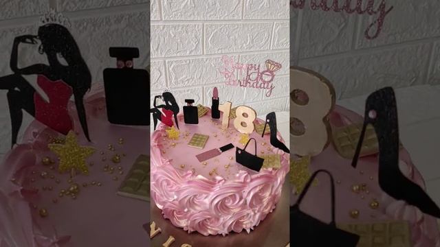 Торт на 18 лет девушке.Торт с топерами с АлиЭкспресс смотреть онлайн