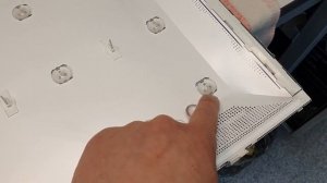 Замена подсветки на телевизоре Samsung. Магазин по продаже запчастей для телевизоров и мониторов.