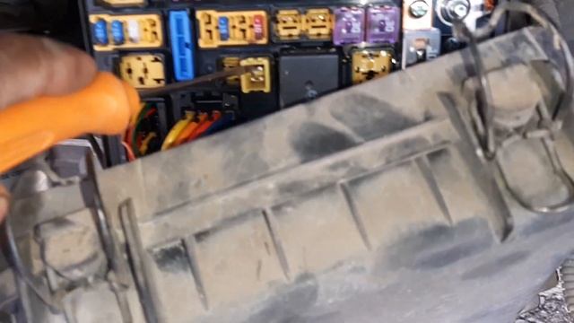 KIA BONGO = piscando a luz da vela aquecedora e não pega pela manhã смотреть онлайн