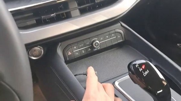 Haval F7x. Не работает Android Auto. Куда втыкать?