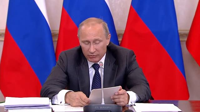 Вступительное слово на заседании президиума Госсовета по вопросам развития системы социальной защ.. смотреть онлайн