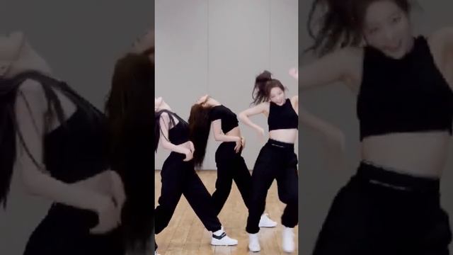 LE SSERAFIM - 'FEARLESS' Dance Practice Mirrored [KIM GARAM Focus]