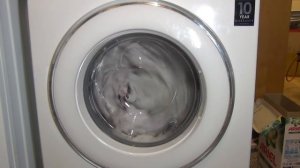 Samsung Ecobubble WF80F5U4W Washing Machine : Eco Bubble in action (Pt 6/16)