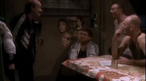 Жизнь в тюрьме продажного мусора "Лопатника"