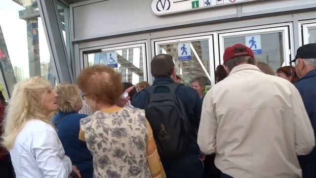 Станция метро "Проспект Славы" смотреть онлайн