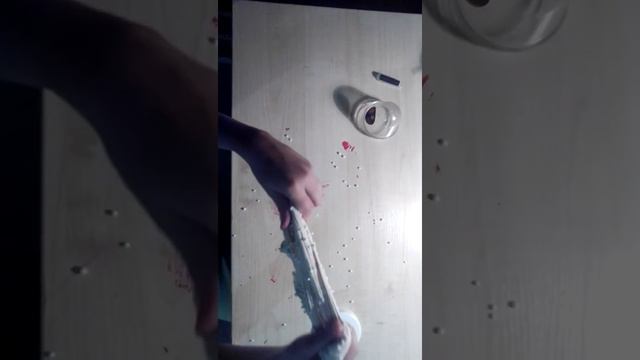 Открыли самодельный слайм смайлика просто белый как снег❄️ смотреть онлайн