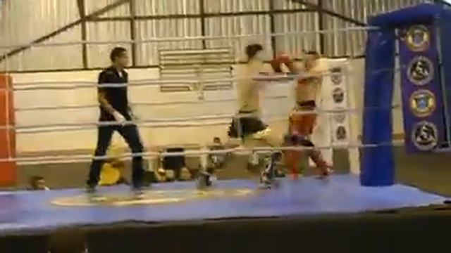 Luta de Muay Thai _ Marcos Adriano corner azul 👊 смотреть онлайн