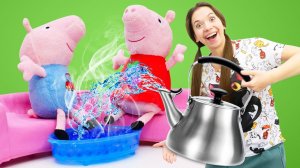 Свинка Пеппа и Джордж бегали по лужам и замерзли! Видео про игрушки Свинка Пеппа на русском языке