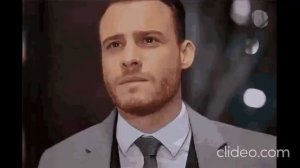 У МЕНЯ МОРОЗ ПО КОЖЕ ОТ ЕЁ КРАСИВЫХ ГЛАЗ МАМА, МАМА Я ВЛЮБИЛСЯ ТАК ВЛЮБИЛСЯ В ПЕРВЫЙ РАЗ......