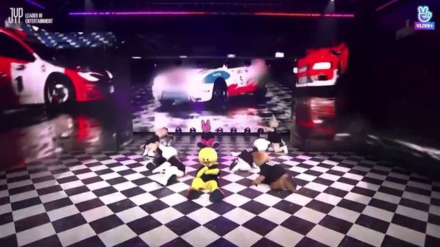 GOD'S MENU (SKZOO VER.) - STRAY KIDS #LOVESTAY 'SKZ-X' смотреть онлайн