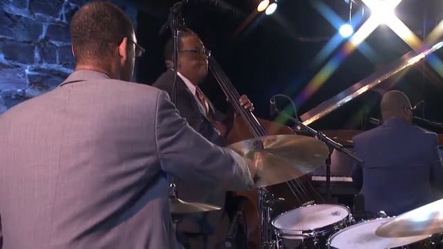 Marcus Roberts Trio смотреть онлайн