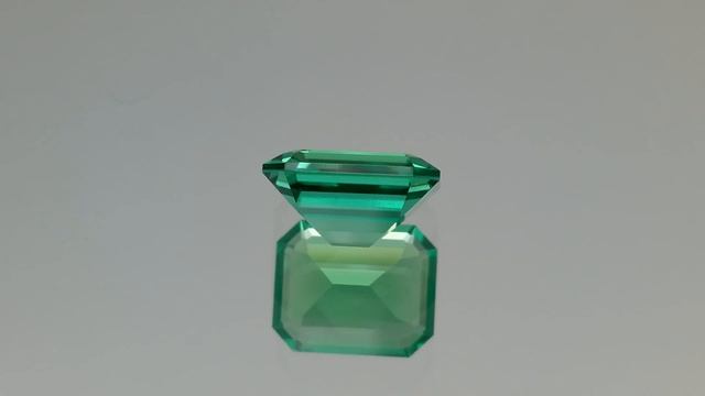 Ювелирные камни - изумруд выращенный колумбийский, октагон 10*8 смотреть онлайн