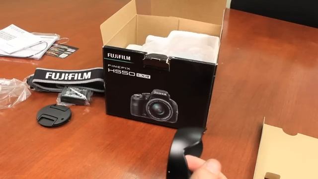 L'Expert Fuji -- HS50EXR Fujifilm -- Déballage et utilisation - Vidéo 2 de 3 смотреть онлайн
