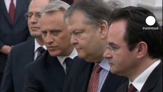 Greece brings in new faces in bid to tackle debt смотреть онлайн