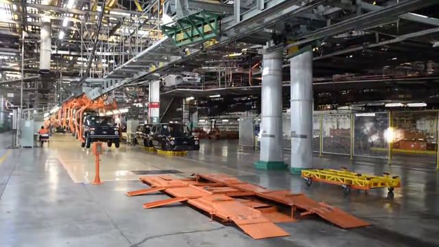 АвтоГЕРМЕС LADA | Главный конвейер LADA: сход автомобилей в Timelapse смотреть онлайн