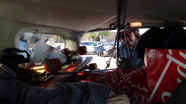 I LOST MY PANTS ROAD TRIPPING TO ARIZONA (Austin Zajur) смотреть онлайн