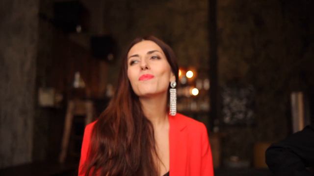 Кавер-дуэт Orange People - Мокрые кроссы (Тима Белорусских) смотреть онлайн