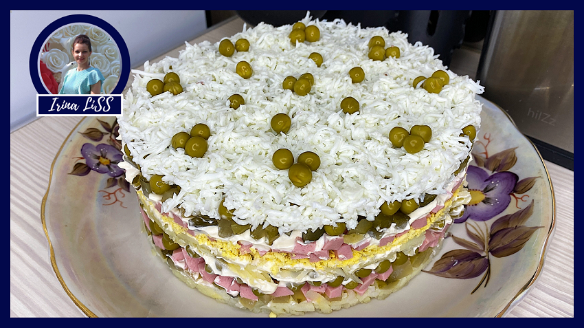 Новогодний салат на тему Оливье: Рецепт вкусного слоеного праздничного салата на Новый год смотреть онлайн
