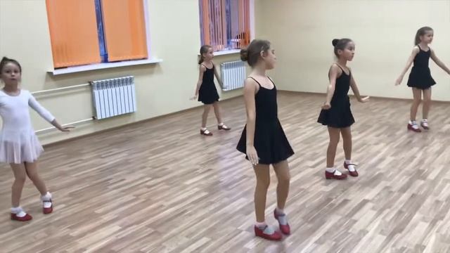Задание #35. 2 класс. Народный. "Татарский" (комбинация на материале татарского танца). смотреть онлайн