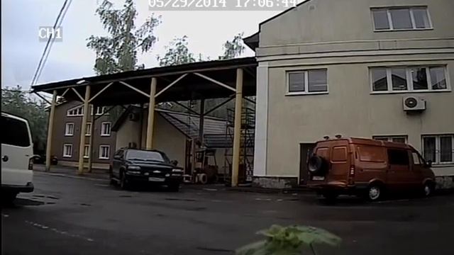 Изображение с аналоговой видеокамеры LVIR 7042 012VF, 700ТВЛ смотреть онлайн
