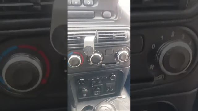 НИВА ТРЕВЕЛ И ЗАПАХЛО ВЕСНОЙ смотреть онлайн