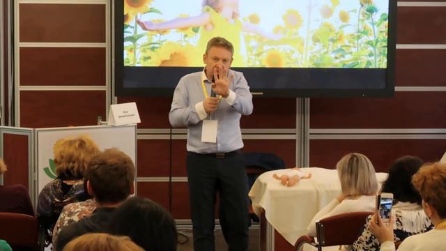 Профессор Дмитрий Мохов - доступно и просто о  родовом травматизме.