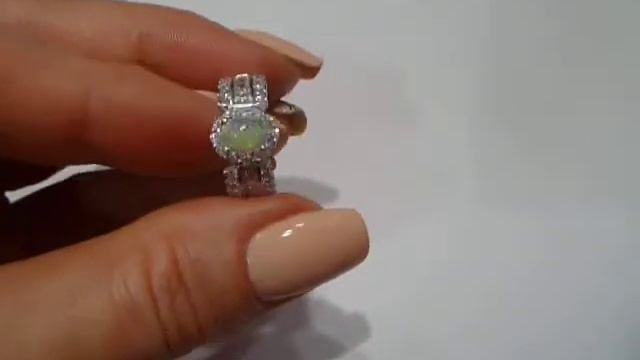 Кольцо с натуральным эфиопским опалом 7х5 мм овал кабошон Размер 17 Серебро 925 смотреть онлайн