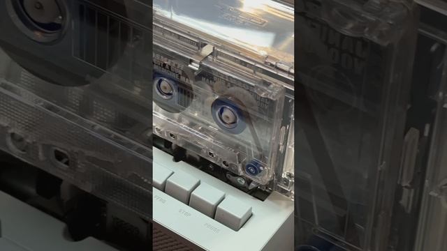 CASSETTE PLAYER - modern look to a retro tech this is from #NINM IT’S REAL cassette or Bluetooth смотреть онлайн