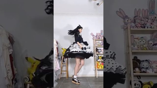 Fashion outfit dancing style #short смотреть онлайн