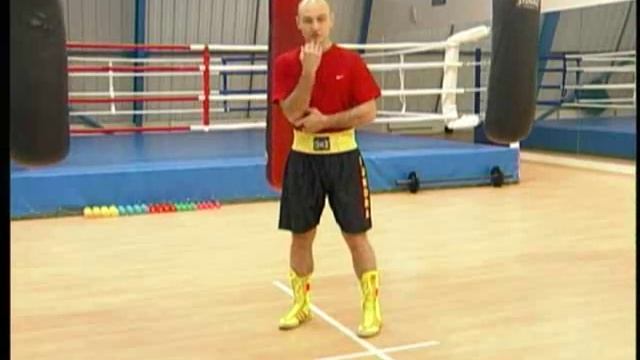 Основы бокса. Боевая стойка. смотреть онлайн