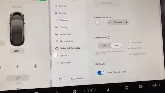 How to set up sentry mode on a Tesla смотреть онлайн