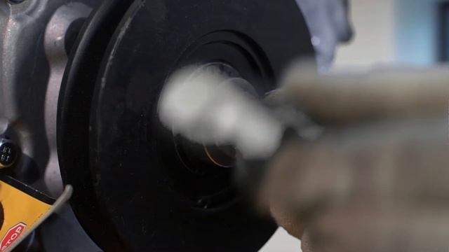 Пошаговая видеоинструкция по сборке виброплиты HAMER X140. смотреть онлайн