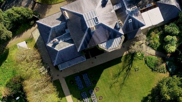 Postcard from Down House, Home of Charles Darwin, Kent | England Drone Footage смотреть онлайн