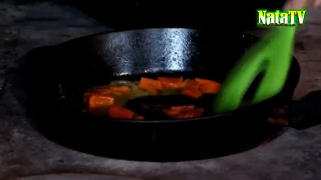 Грибная юшка  и пирожки с кроликом