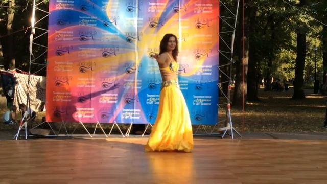 "Джамила", восточный танец, дама в жёлтом / "Jamila", eastern dance, lady in yellow смотреть онлайн