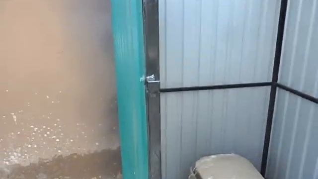 Недорогой уличный туалет садовый дачный смотреть онлайн