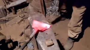 Как сделать топор из рессоры сомаделка how to make an axe from a spring