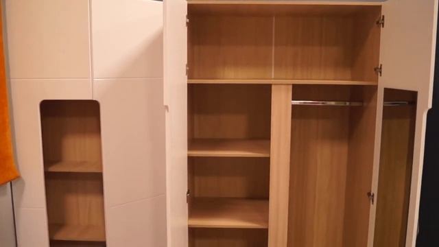 Угловые шкафы-купе – в чем заключаются их преимущества?! смотреть онлайн