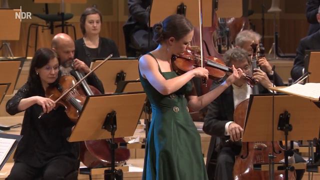 Saint-Saëns: "Introduction et Rondo capriccioso" | Conunova | Søndergård | NDR Radiophilharmonie смотреть онлайн